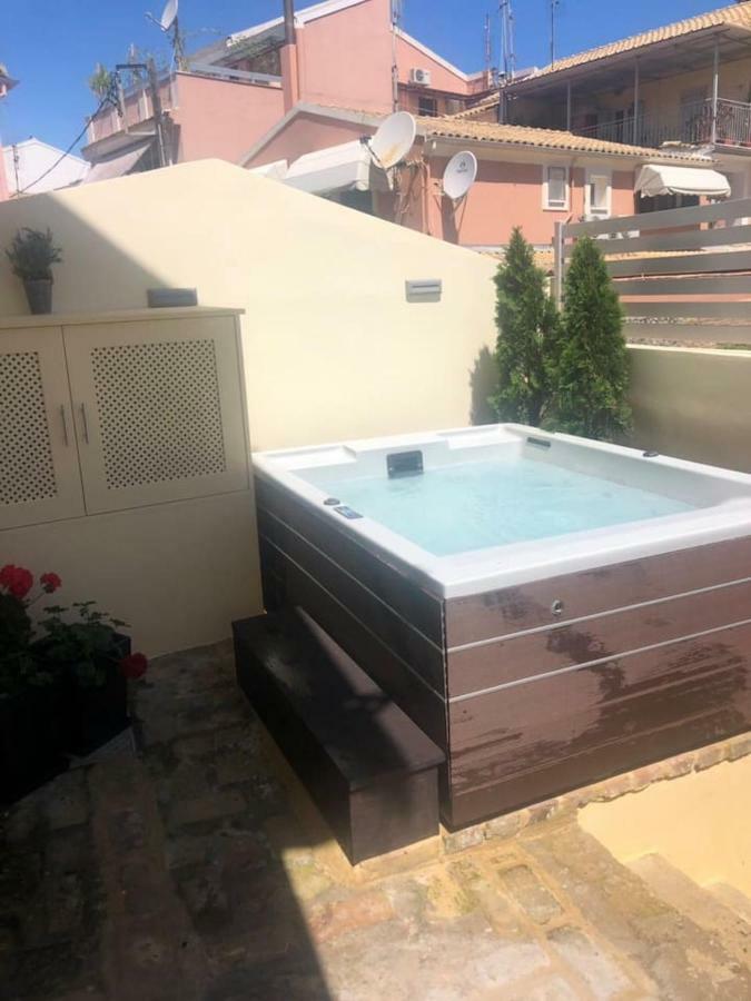 Anemomilos Jacuzzi Suite Corfu  Bagian luar foto